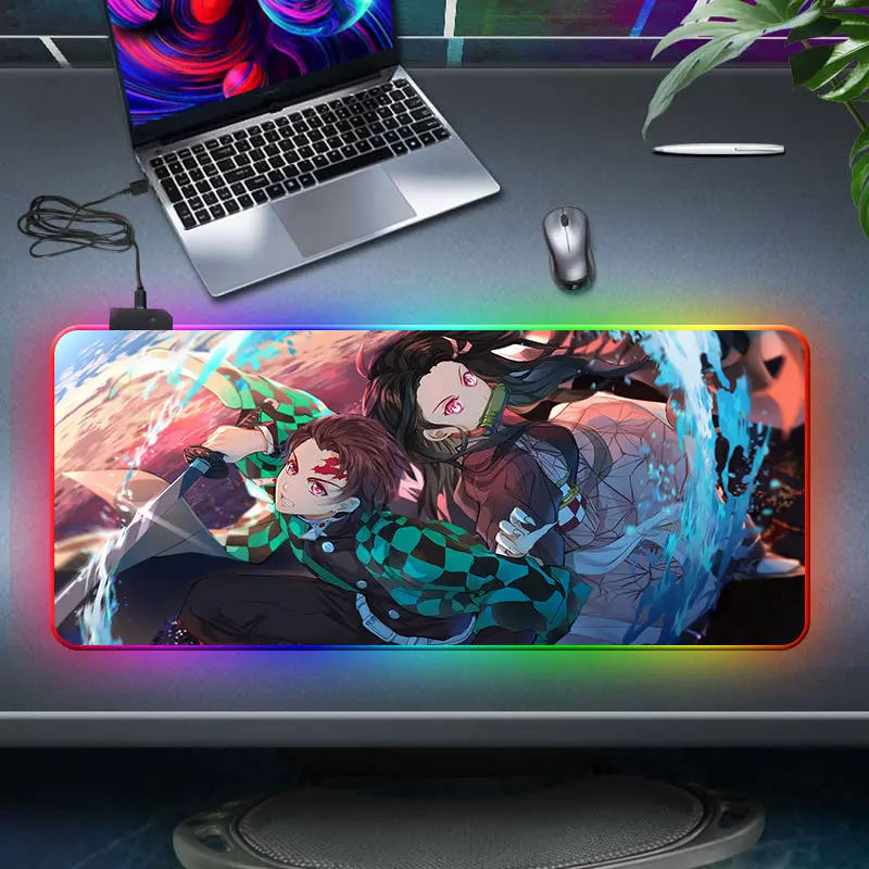 O1CN01WhiRWU1GLahBQms5L_!!2209012670606-0-cib Комп'ютерний килимок з підсвіткою Клинок що знищує демонів - Танджиро та Незуко 70*30 - Зображення 1