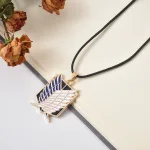 Підвіска Атака на титанів - Розвідкорпус золото